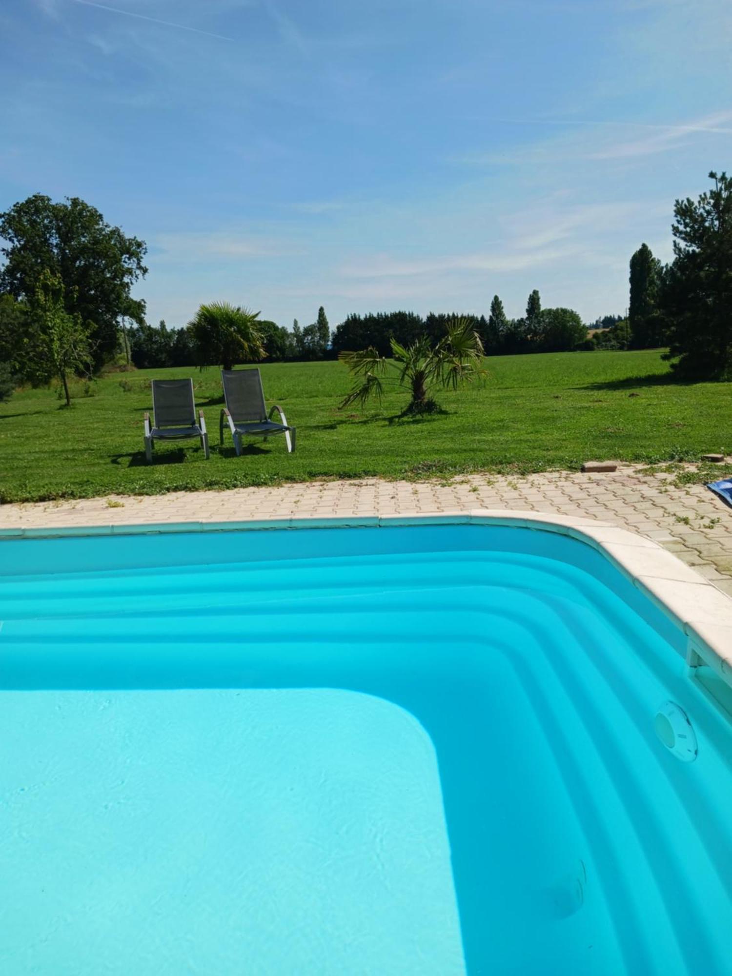 Domaine Du Clos Henri Essay Luaran gambar