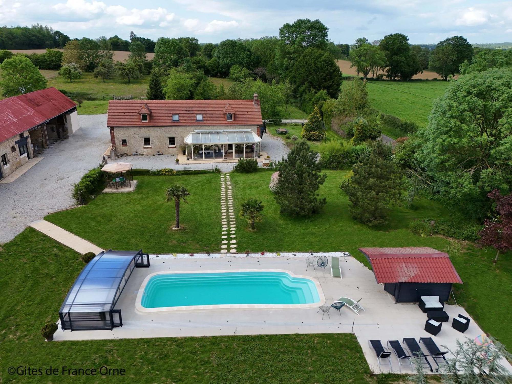 Domaine Du Clos Henri Essay Luaran gambar